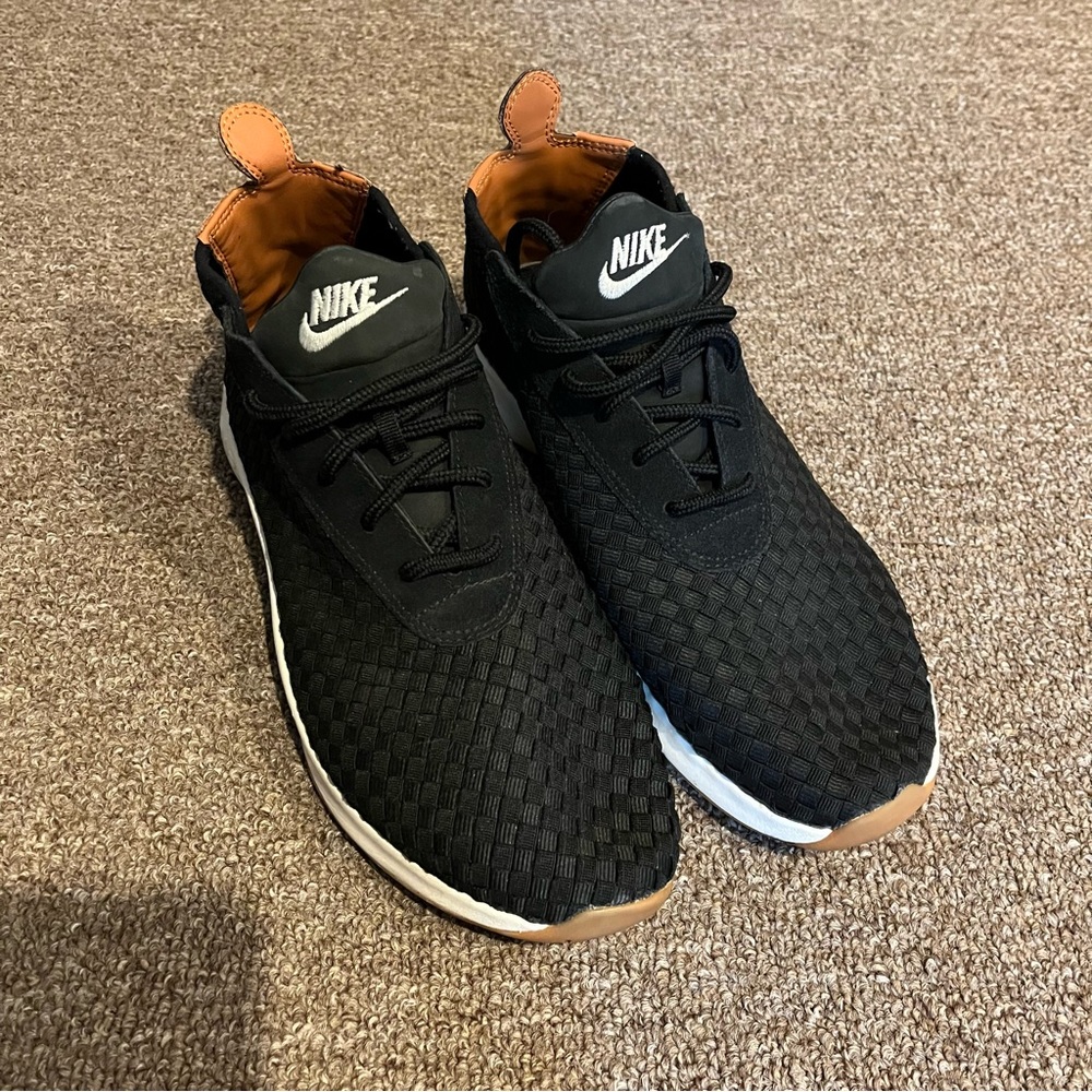 Mens Nike woven sneakers size 9